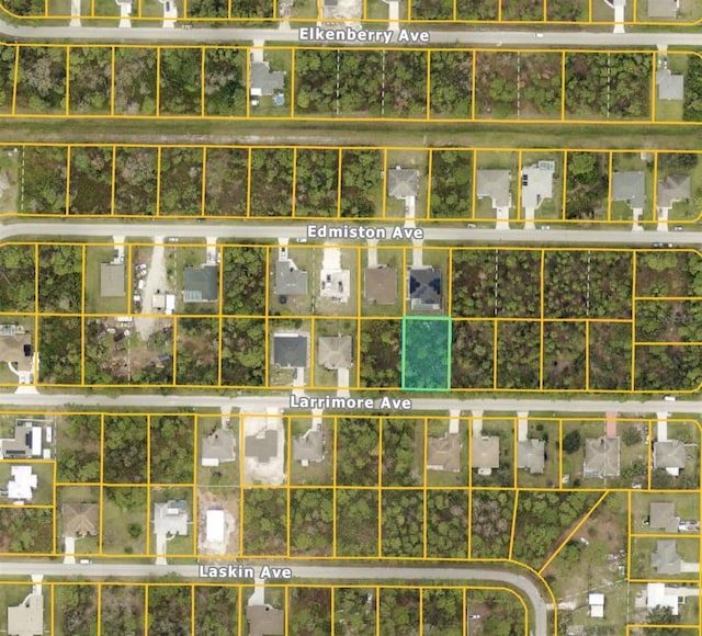 Listing photo 3 for Larrimore Ave Unit 22, North Port FL 34291