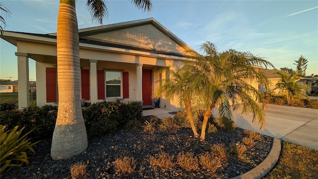 view of front of property