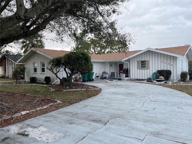 view of single story home