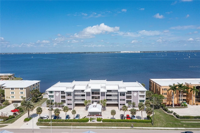 bird's eye view with a water view