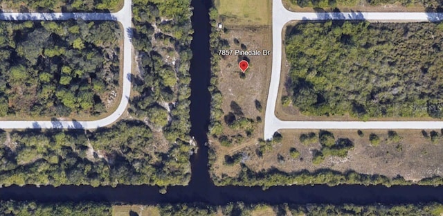 Listing photo 3 for 7857 Pinedale Dr, Port Charlotte FL 33981