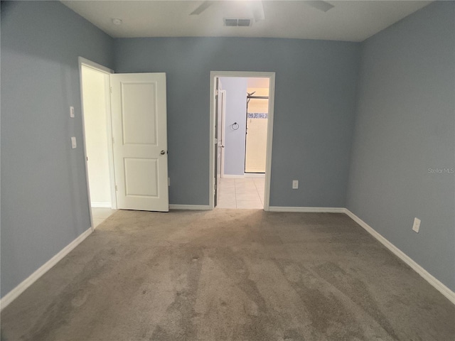 view of carpeted spare room