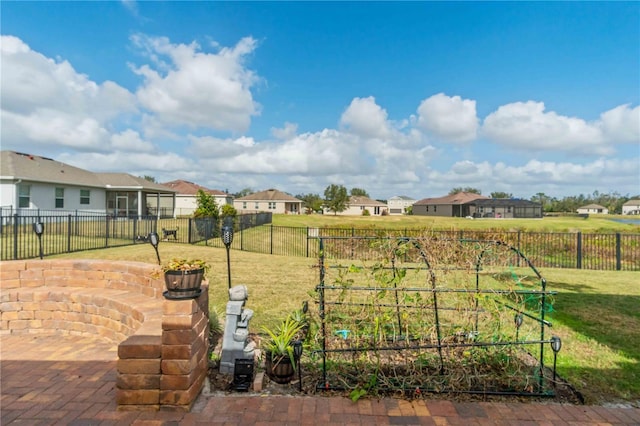 view of yard featuring a patio