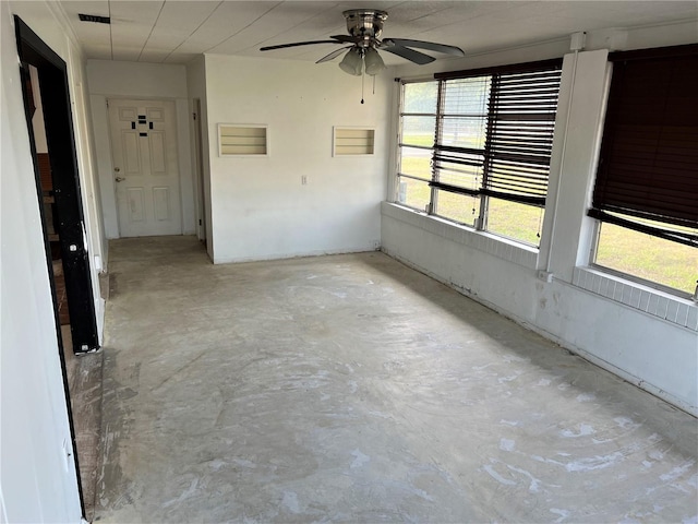 empty room featuring ceiling fan