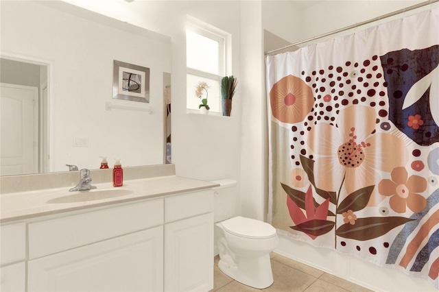 5240 Oakbourne Ave, Davenport, FL 33837 - full bathroom with tile patterned floors, vanity, and curtained shower