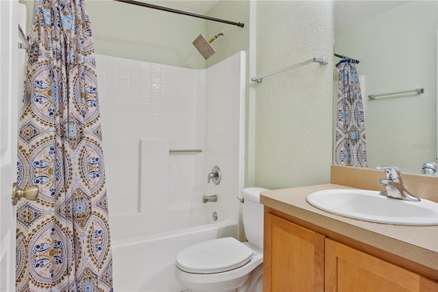 full bathroom with shower / bath combo with shower curtain, vanity, and toilet