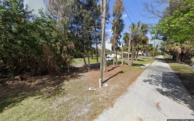 Listing photo 3 for 429 Orchid Dr, Punta Gorda FL 33950