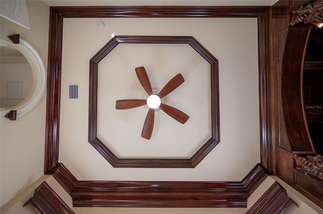 details featuring ceiling fan