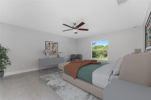 bedroom featuring ceiling fan