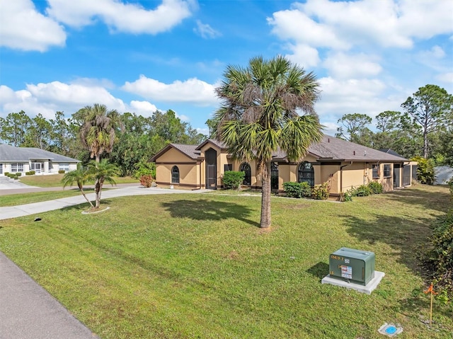 view of front of house with a front lawn