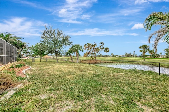 view of yard featuring a water view