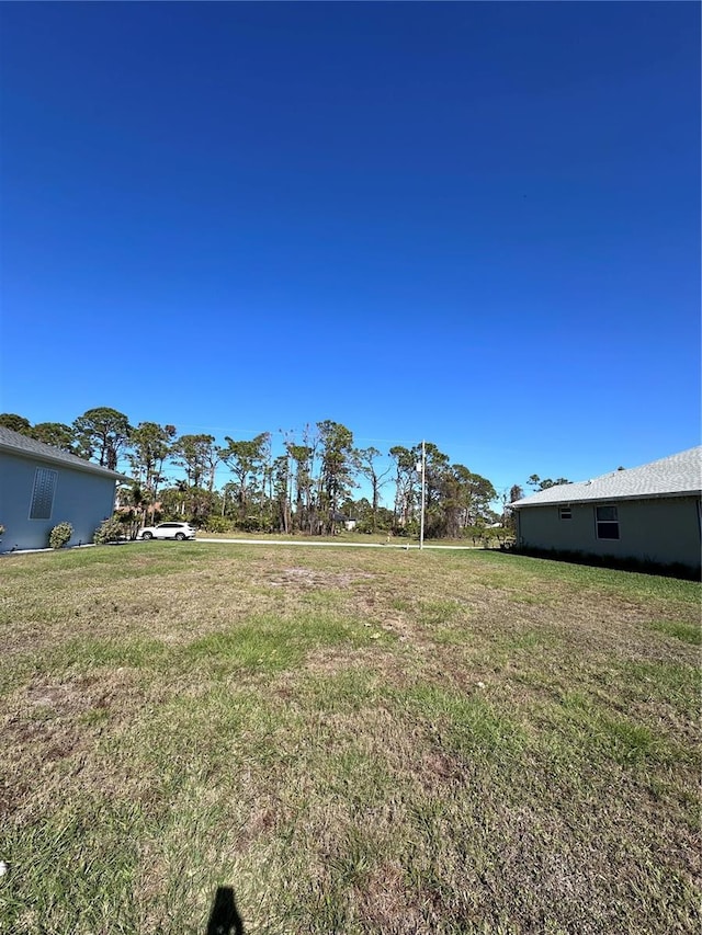 Listing photo 3 for 111 Flower Rd, Rotonda West FL 33947