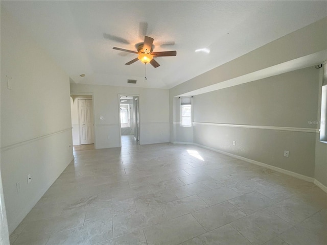 empty room with ceiling fan