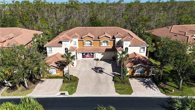 view of front facade with a garage