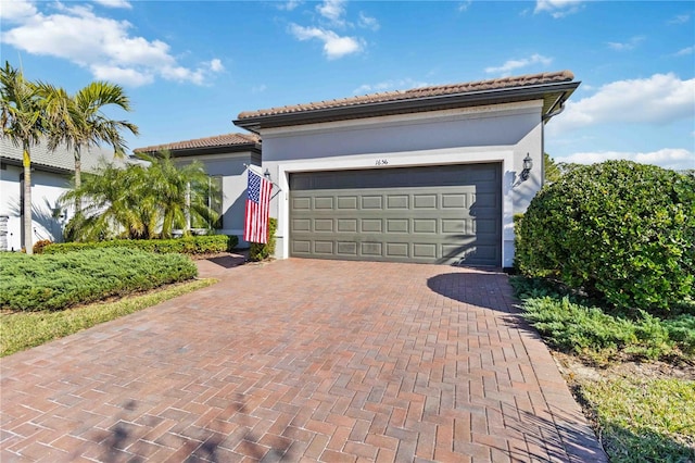 view of front facade with a garage