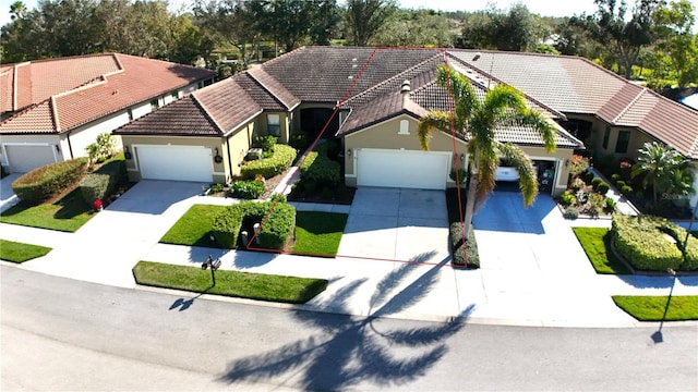 view of front facade featuring a garage