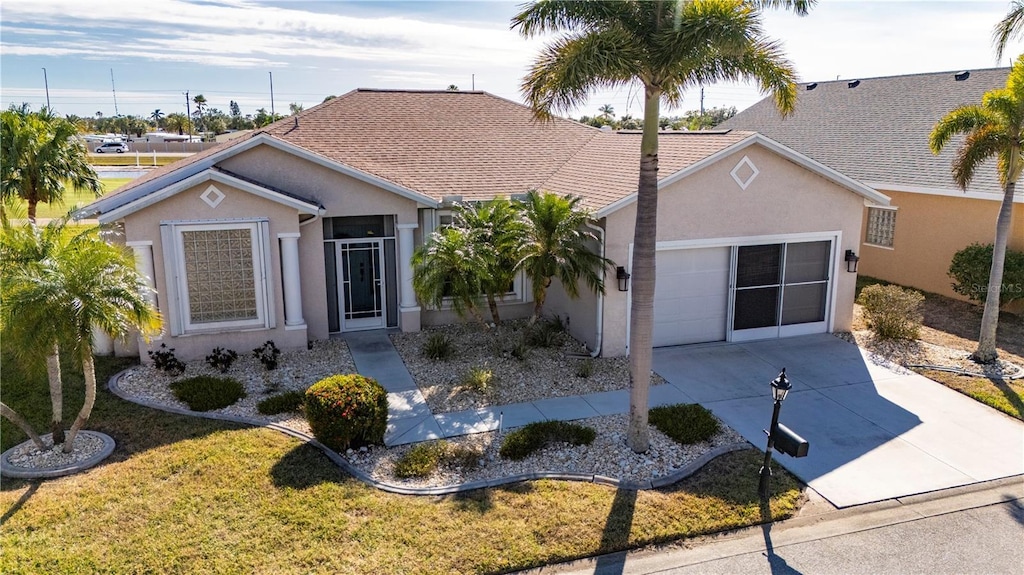 single story home with a front yard