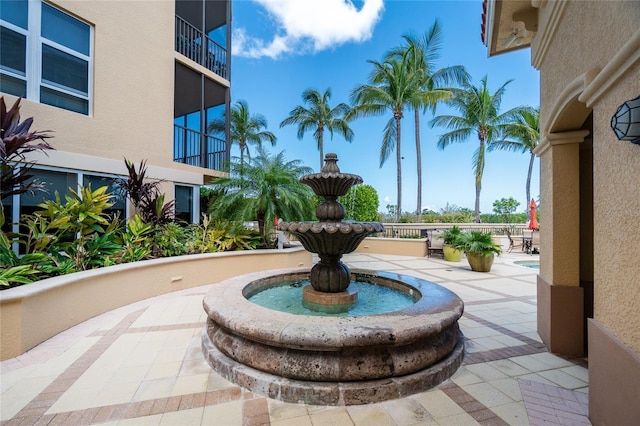 view of property's community featuring a patio