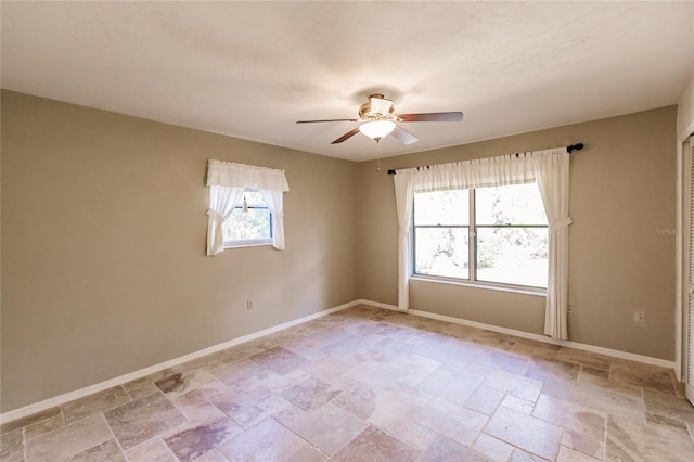 empty room with ceiling fan