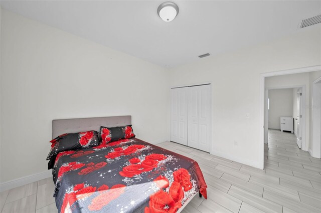 bedroom featuring a closet