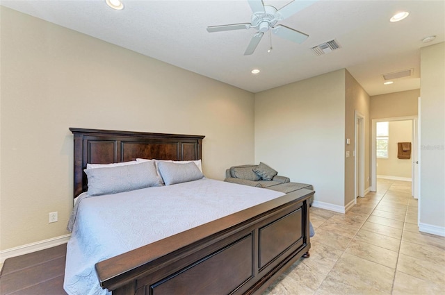 bedroom with ceiling fan