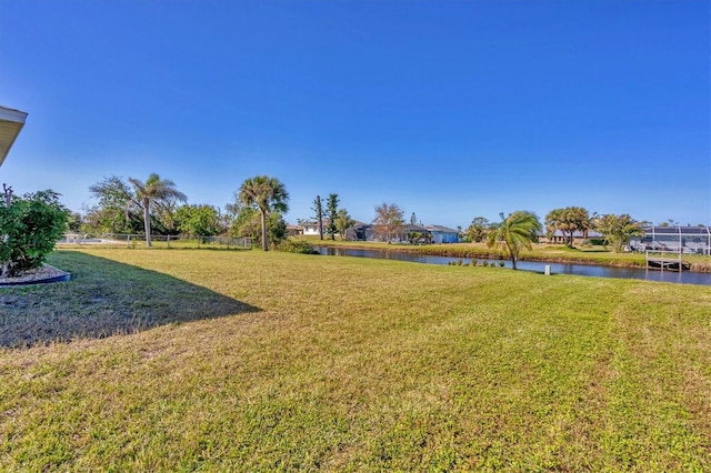 view of yard featuring a water view