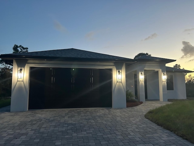 view of front facade with a garage