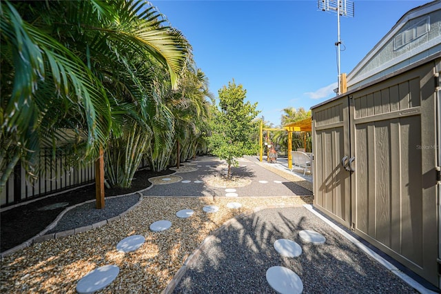 view of yard featuring a patio