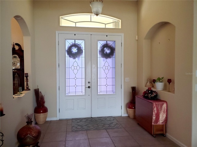 view of tiled entryway