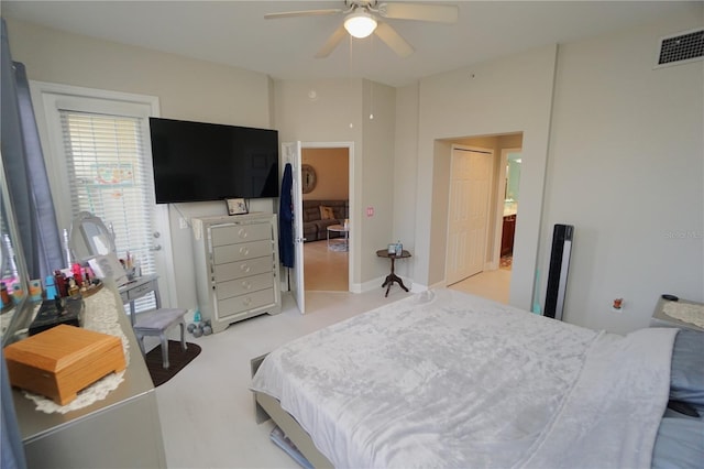 bedroom with ceiling fan