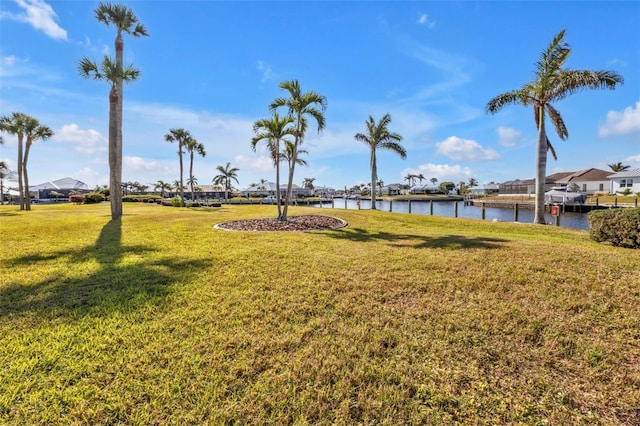 view of yard featuring a water view