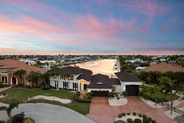 view of aerial view at dusk