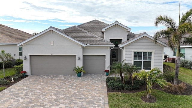 view of front facade featuring a garage