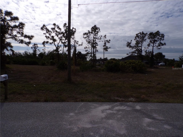 Listing photo 2 for 22 Medalist Ter, Rotonda West FL 33947