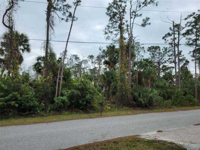 Listing photo 3 for Daphne Rd, North Port FL 34288