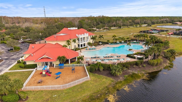 bird's eye view with a water view