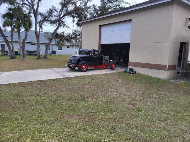 exterior space featuring a lawn