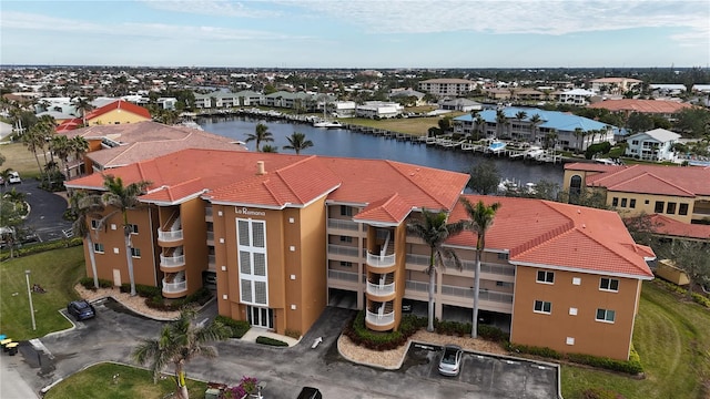 bird's eye view with a water view