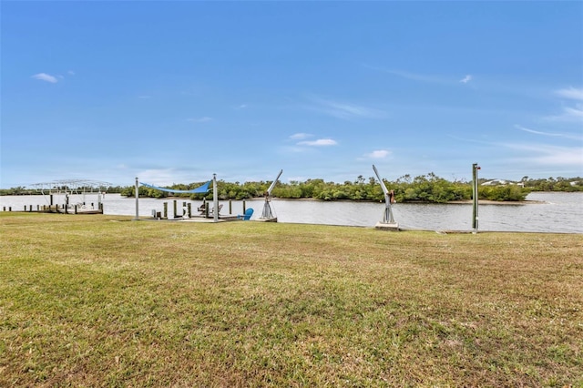 view of yard featuring a water view