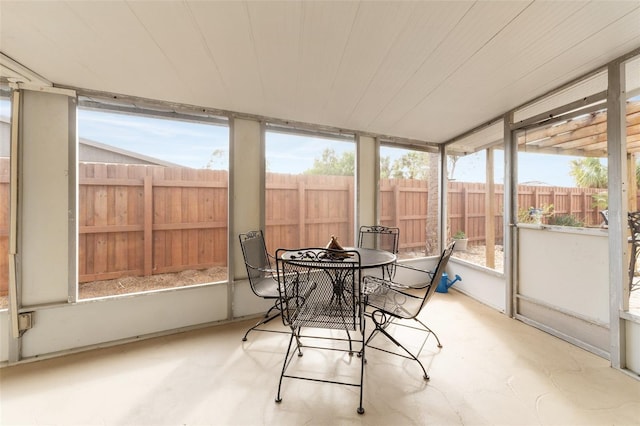 view of sunroom / solarium