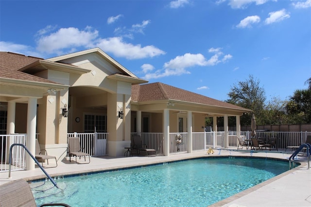 view of swimming pool featuring a patio