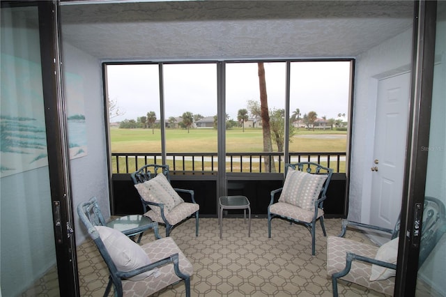 view of sunroom / solarium