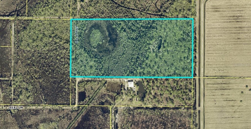 Beal Ln, North Fort Myers, FL 33917 - photo 2