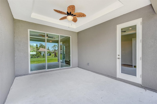 view of patio with ceiling fan