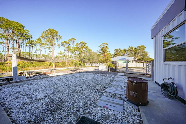 view of yard featuring a patio area