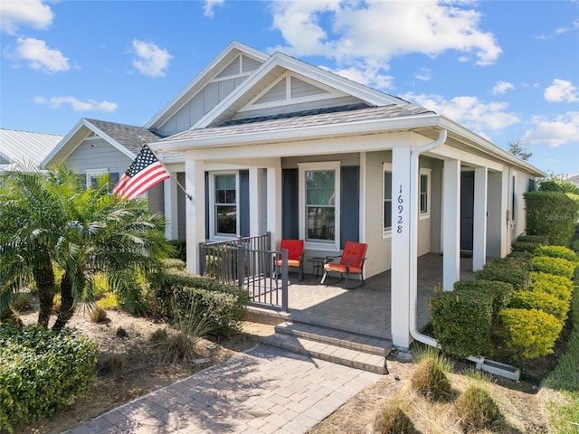 view of front of house featuring a porch