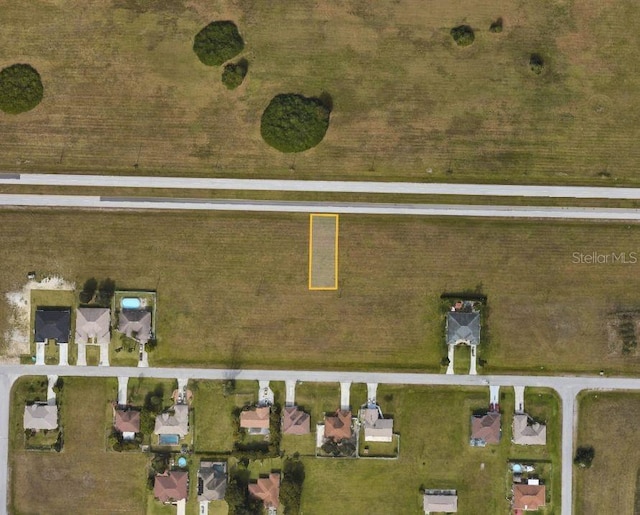 Listing photo 3 for 2008 Diplomat Pkwy E, Cape Coral FL 33909