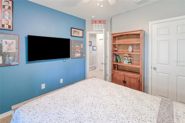 bedroom featuring ceiling fan