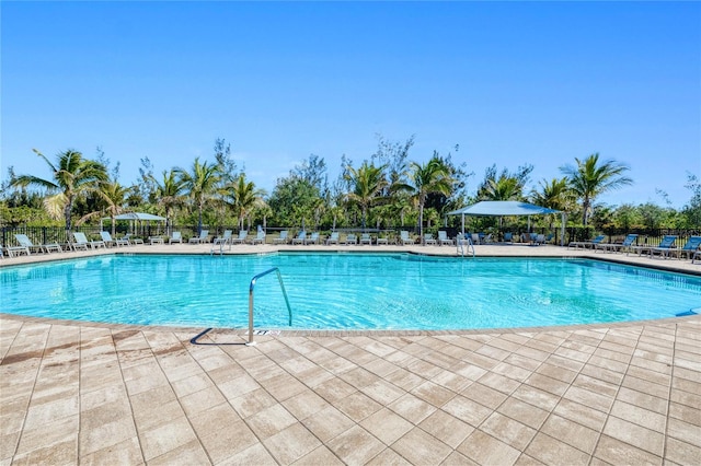 view of swimming pool