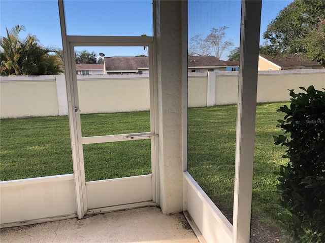 view of unfurnished sunroom